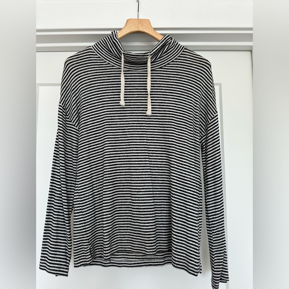 Lucky Brand Women’s Size Medium Cowl Neck Cloud Jersey Stripe Sweater